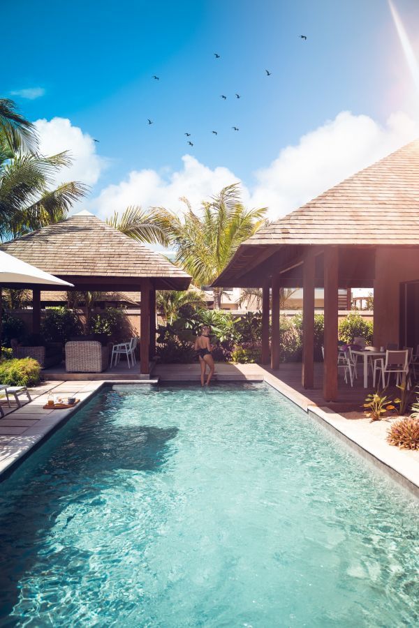 Mythic Suites & Villas - Pool