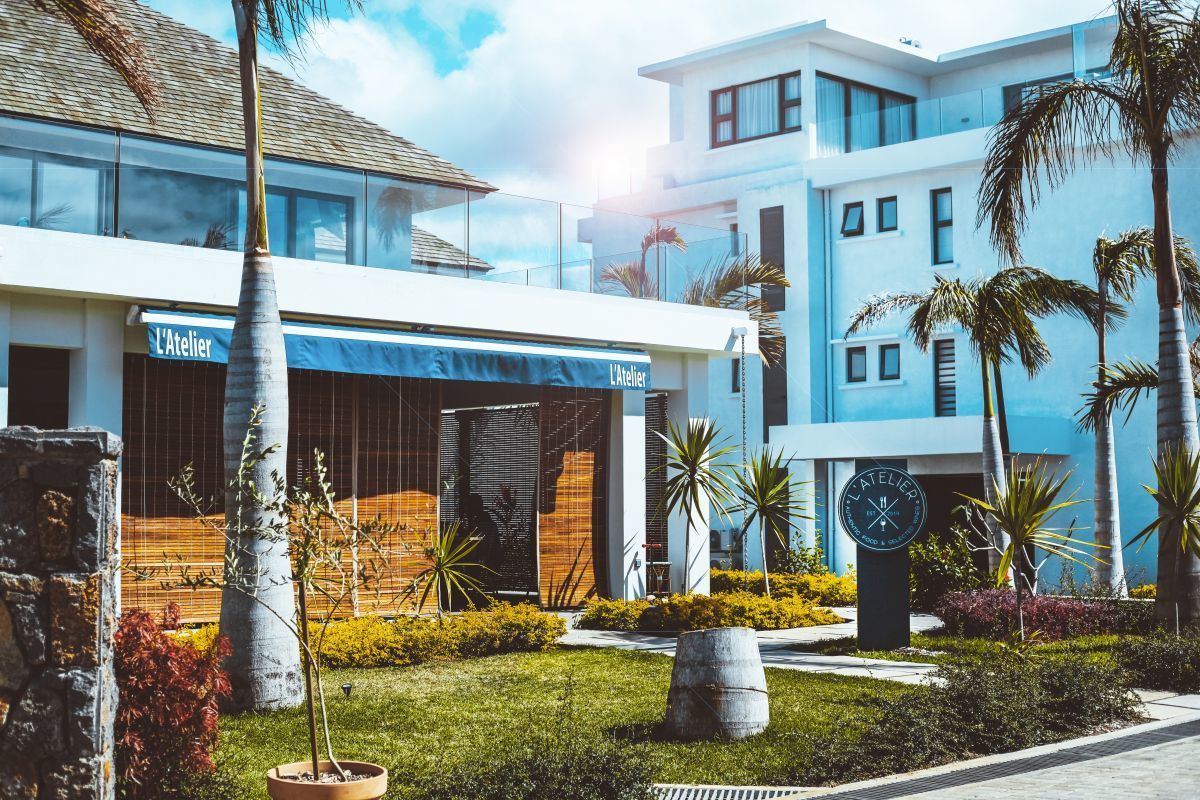 Mythic Suites & Villas - Exterior