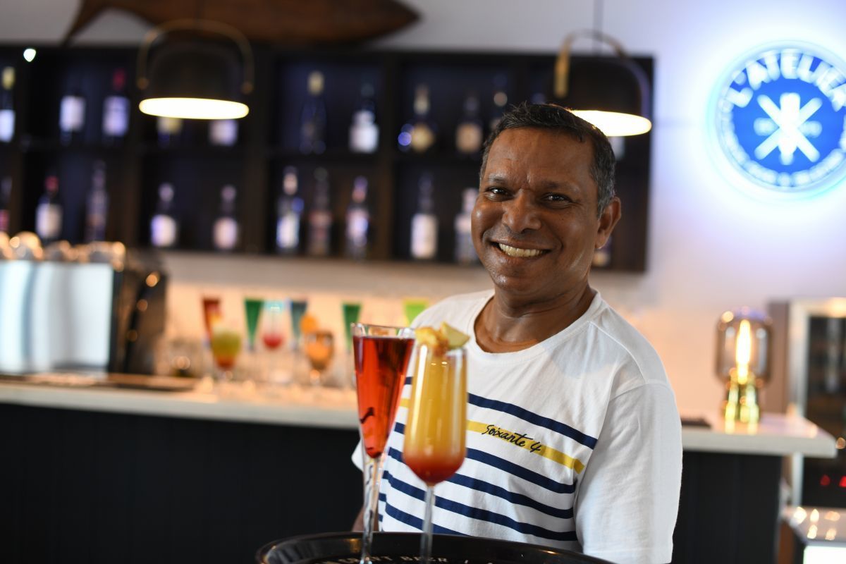 Mythic Suites & Villas - Bar