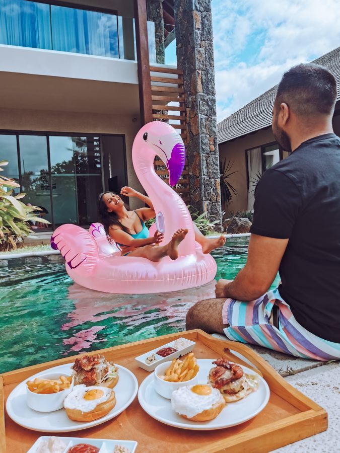 Mythic Suites & Villas - Pool