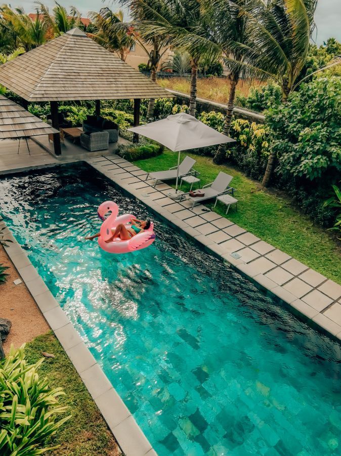Mythic Suites & Villas - Pool