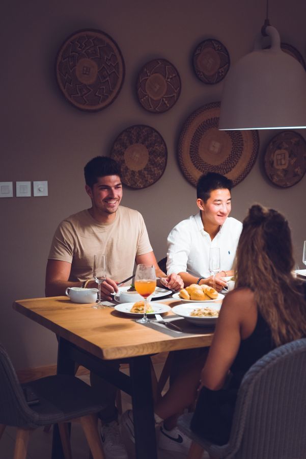 Mythic Suites & Villas - Dining
