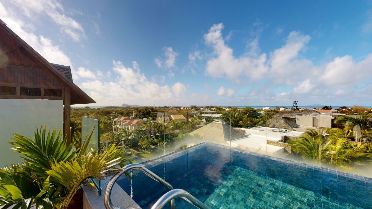 Penthouse Pool Suite | Piscine à débordement