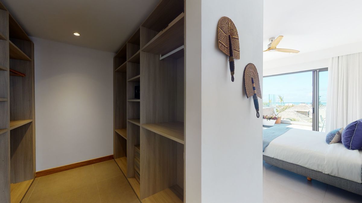 Penthouse Pool Suite | Master bedroom 1