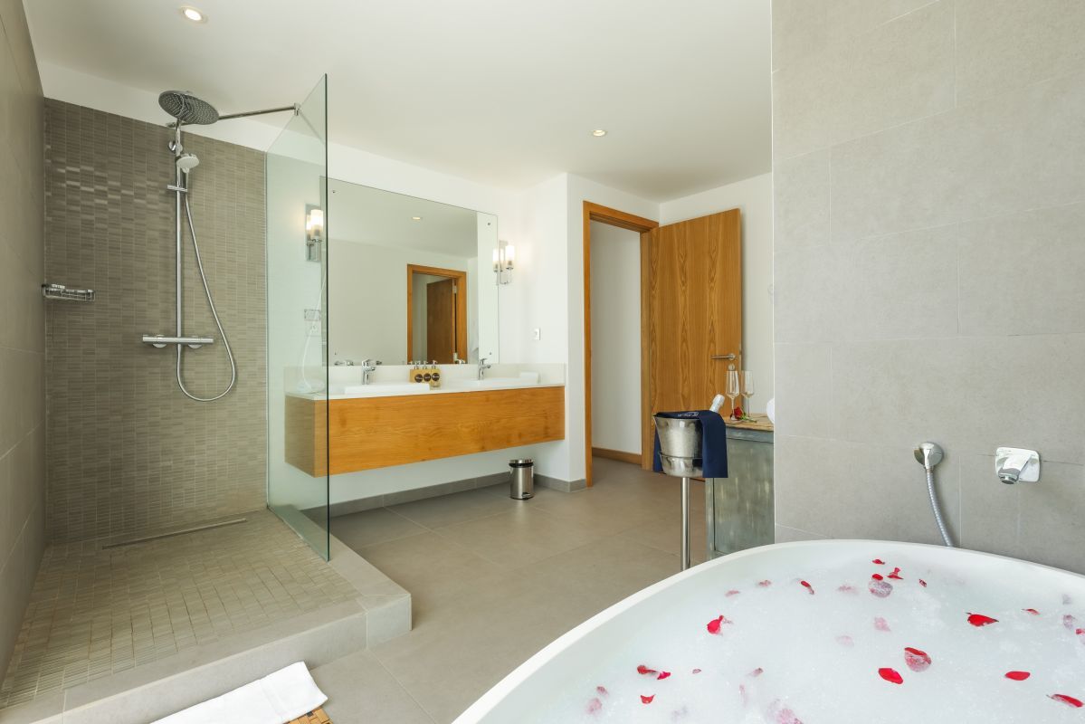 Penthouse Pool Suite | Salle de bain master bedroom 1